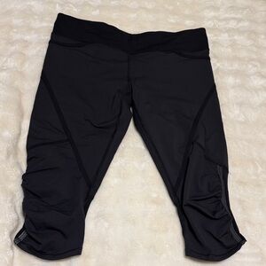 lululemon athletica Black Cropped Leggings